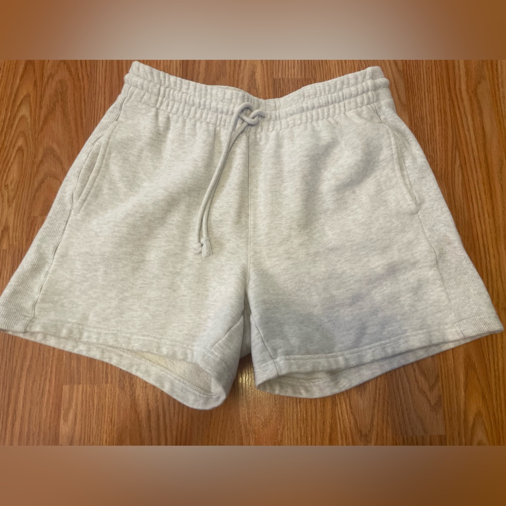 Tna sweatshorts
